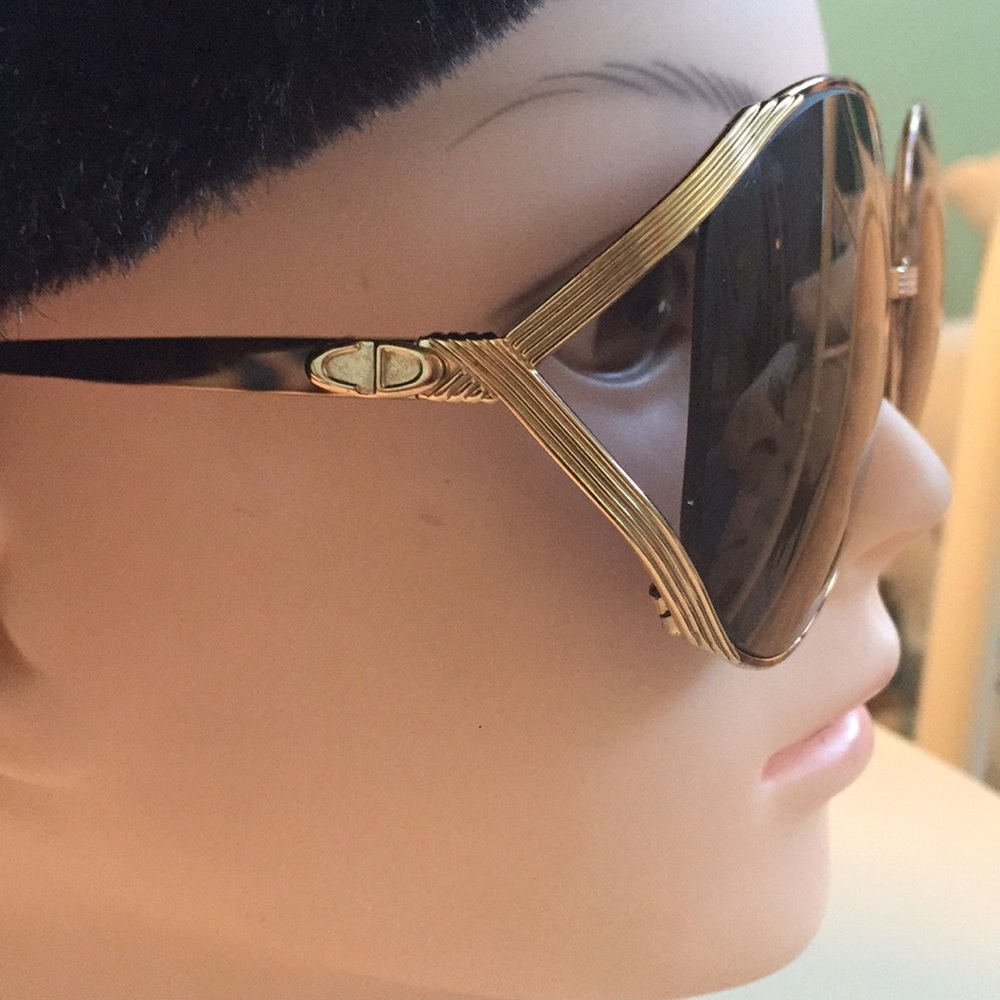Christian Dior Sunglasses - Picture 3 of 7